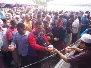 People happy when CM personally gives out porridge