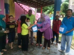 雪水灾疏散灾黎  每户获250援助金