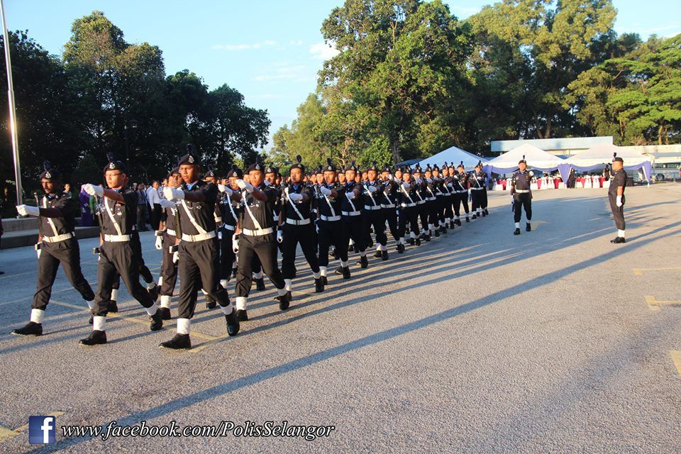 30套警服被偷  警察总长：假的！