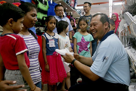 பள்ளிக்கு வரும் மாணவர்கள் எண்ணிக்கை சராசரி 85 விழுக்காடாக பதிவு