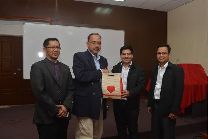 Cambodian Muslim students visit UNISEL
