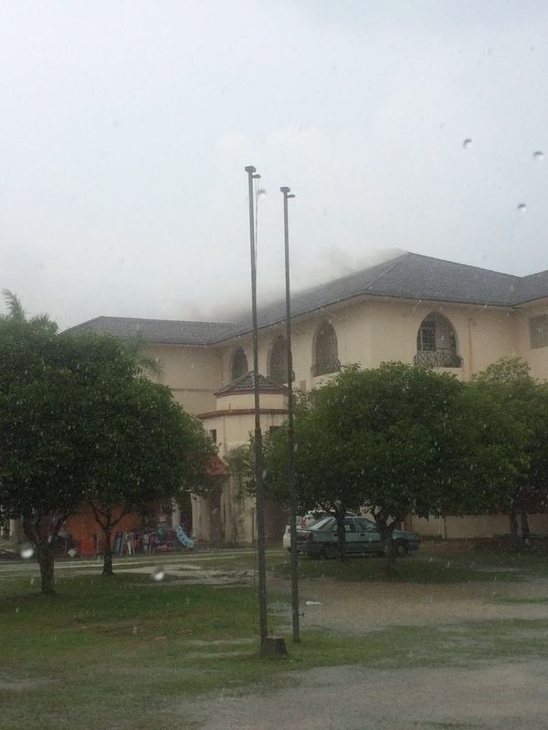Fire in KUIS Akademik Blok caused by lightning