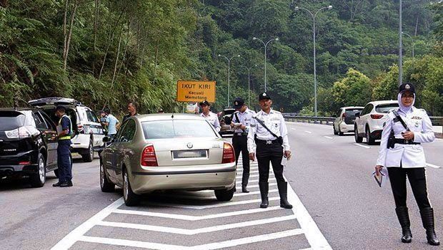 வாகனம் ஓட்டும்போது தொலை பேசியைப் பயன்படுத்துவது விபத்துக்கான முக்கிய காரணம்