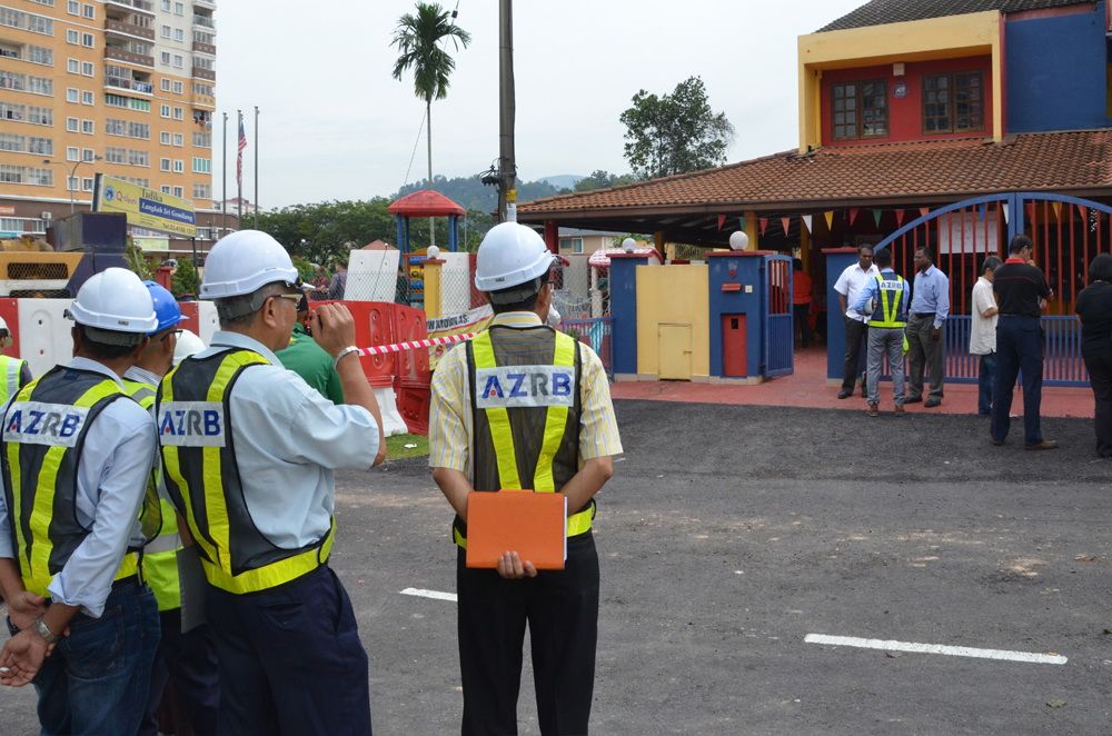 EKVE工程引发土崩  居民忧安全受威胁