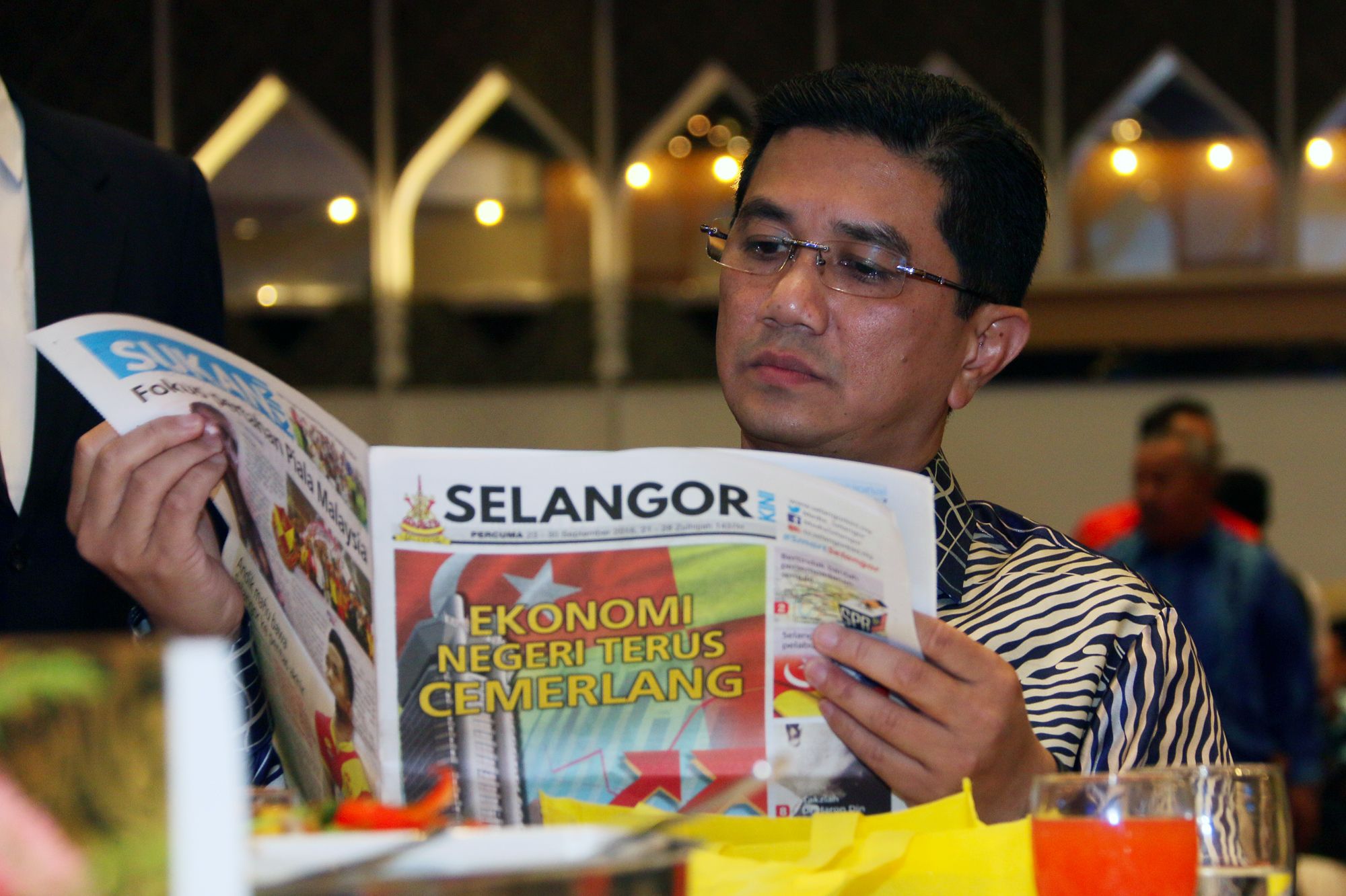 雪州资讯弹指之间