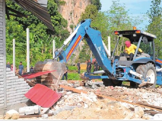 Foreigner’s squatter house on government land demolished