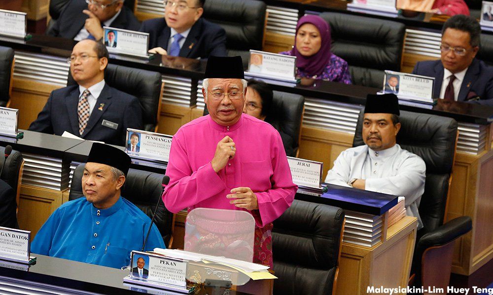 内阁受促“瘦身”避危机