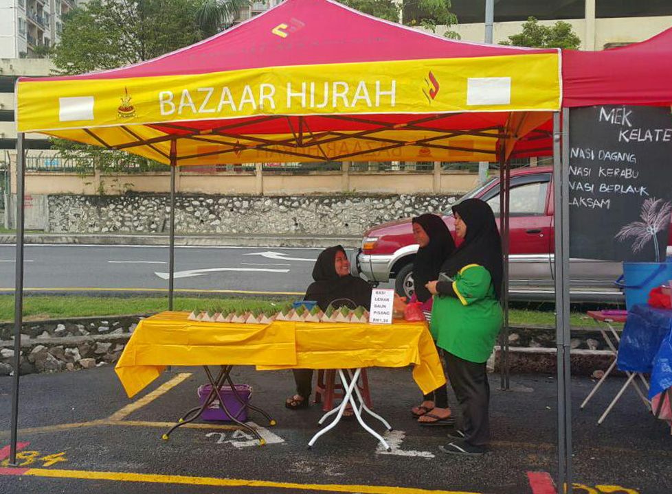 Young ‘nasi lemak’ girl who caught HIJRAH’s attention