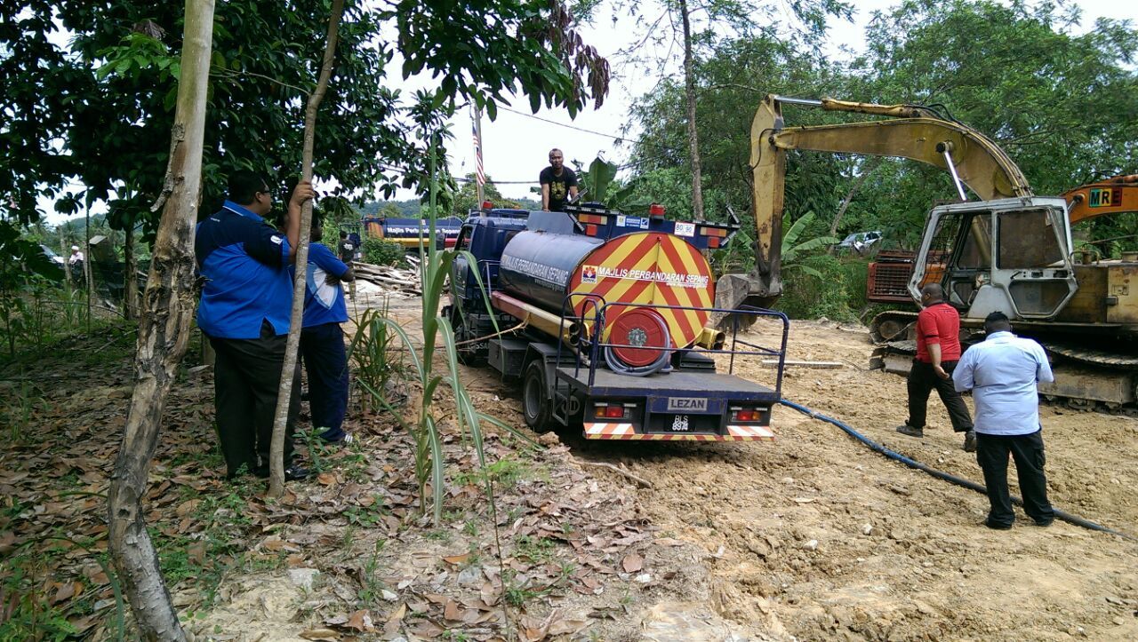 士毛月河滤水站关闭  污染源头：汝来河流