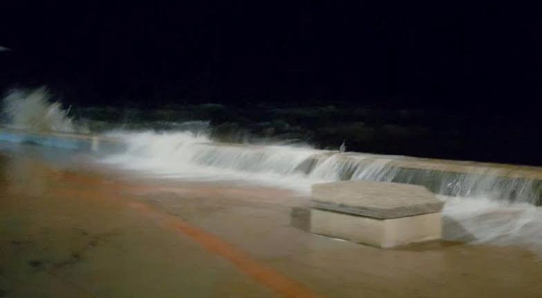 இன்று முதல் ஞாயிறு வரை பெரிய அலைகள் எதிர்பார்க்கப்படுகின்றன