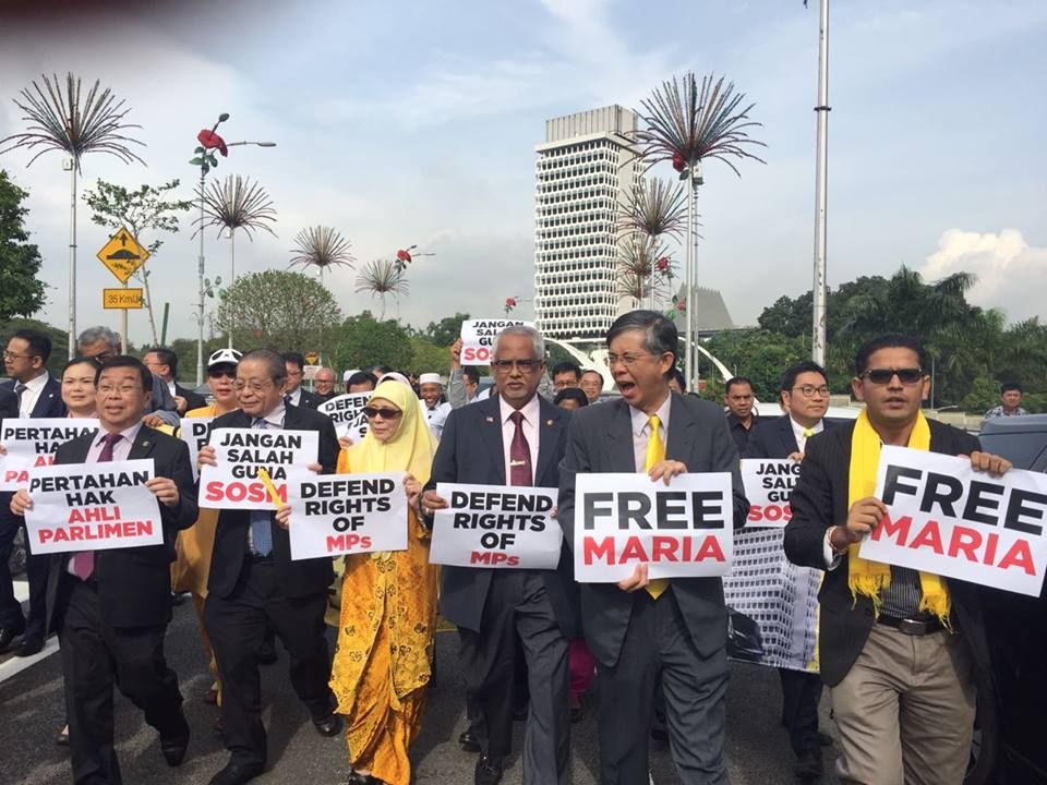 游行至警察总部声援  议员促释放玛丽亚陈