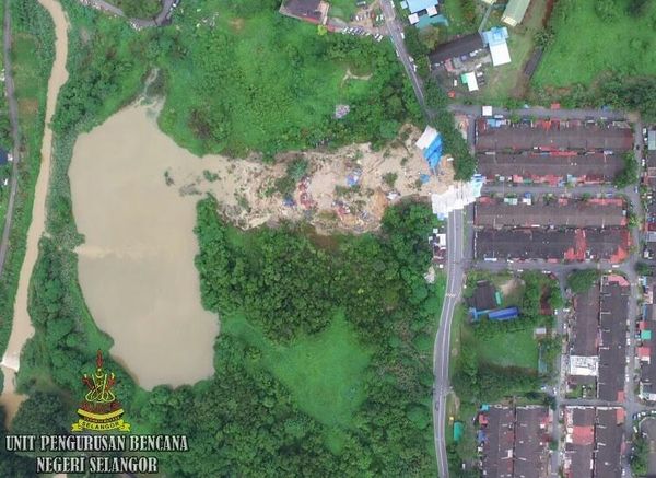 Serendah landslide caused by old mining activities