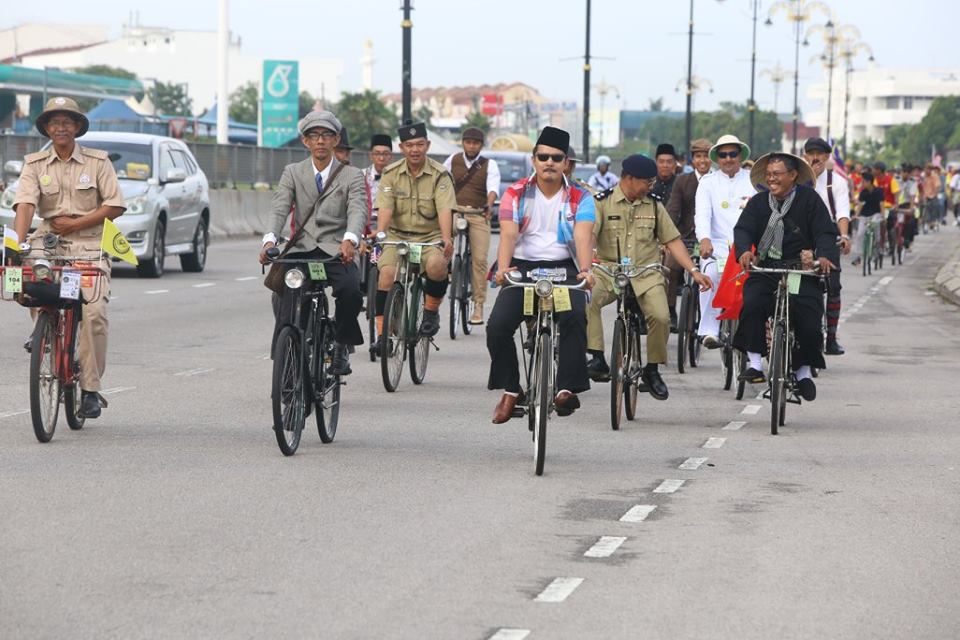 Leisure cycling rekindles pre-independence nostalgia