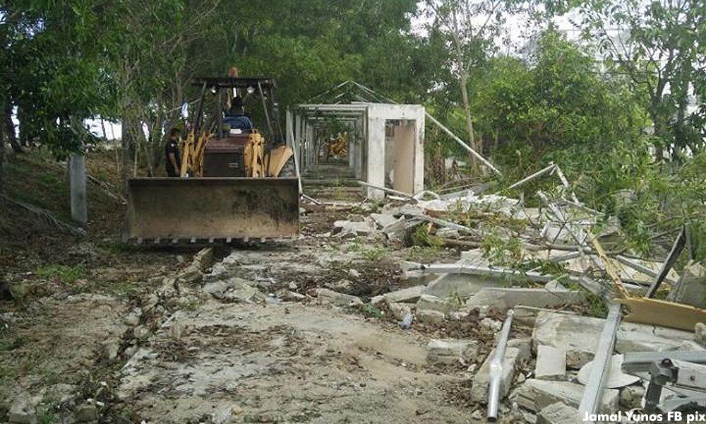 嘉玛侵占水利局保留地  当局依法拆荒废建筑物