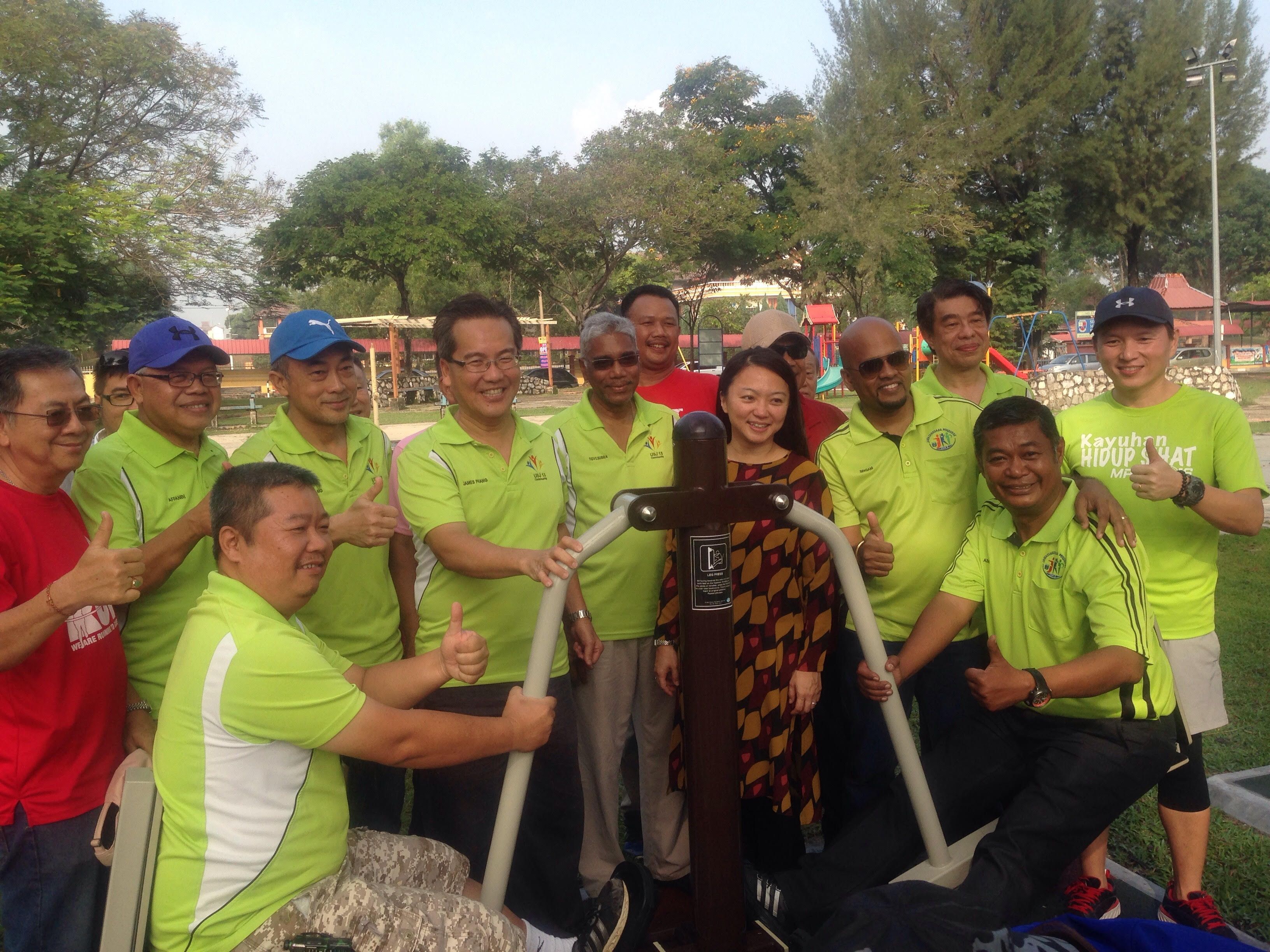 Subang Jaya Assemblyman donates RM10,000 to improve USJ13 park facilities