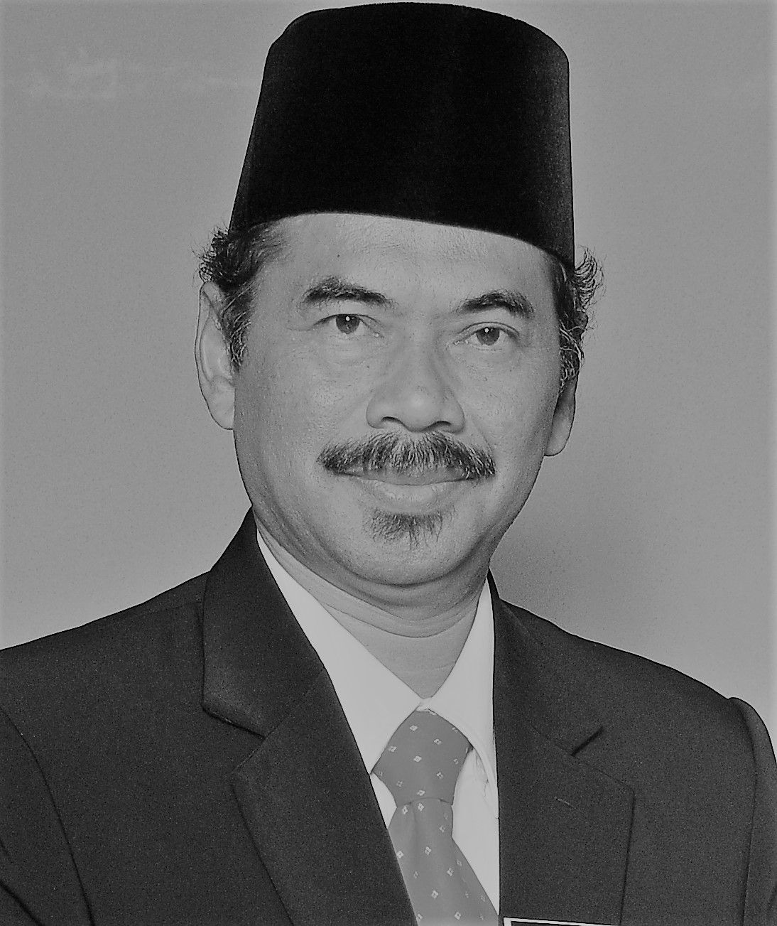 双溪侨华州议员逝世  阿兹敏致哀