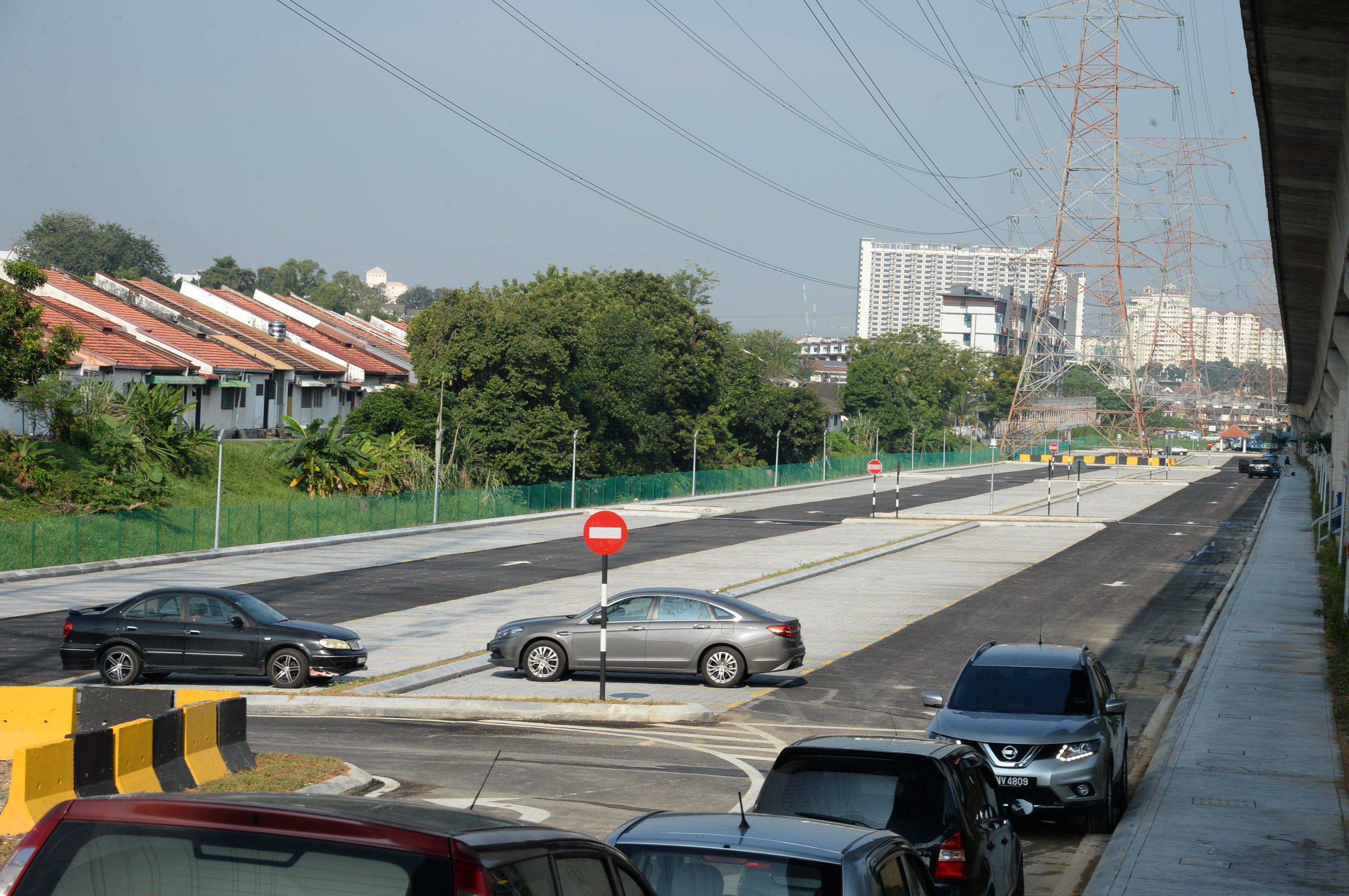 灵市增1250停车位  鼓励民众转搭公交