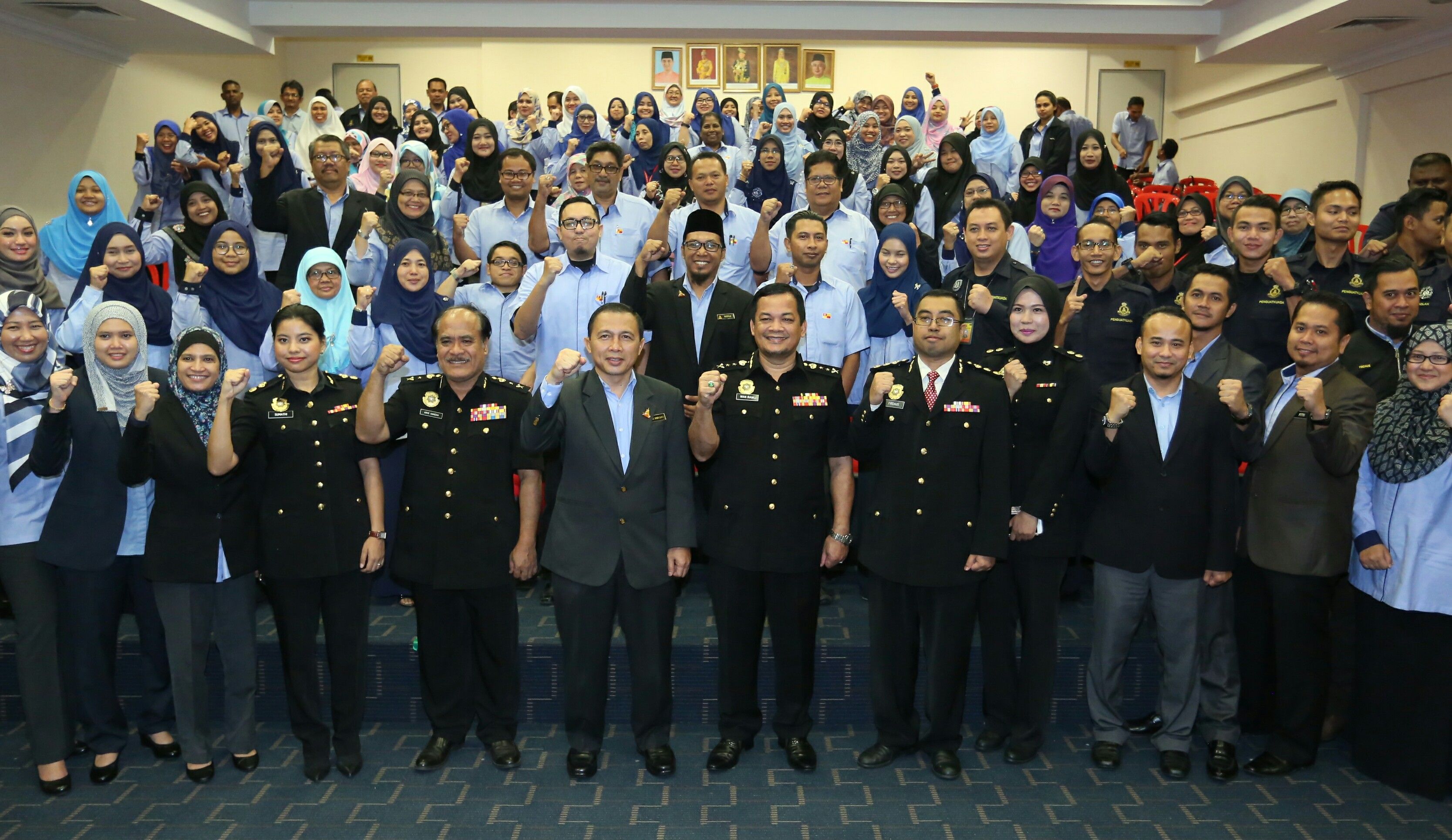 巴生土地局签署“反贪宣言”