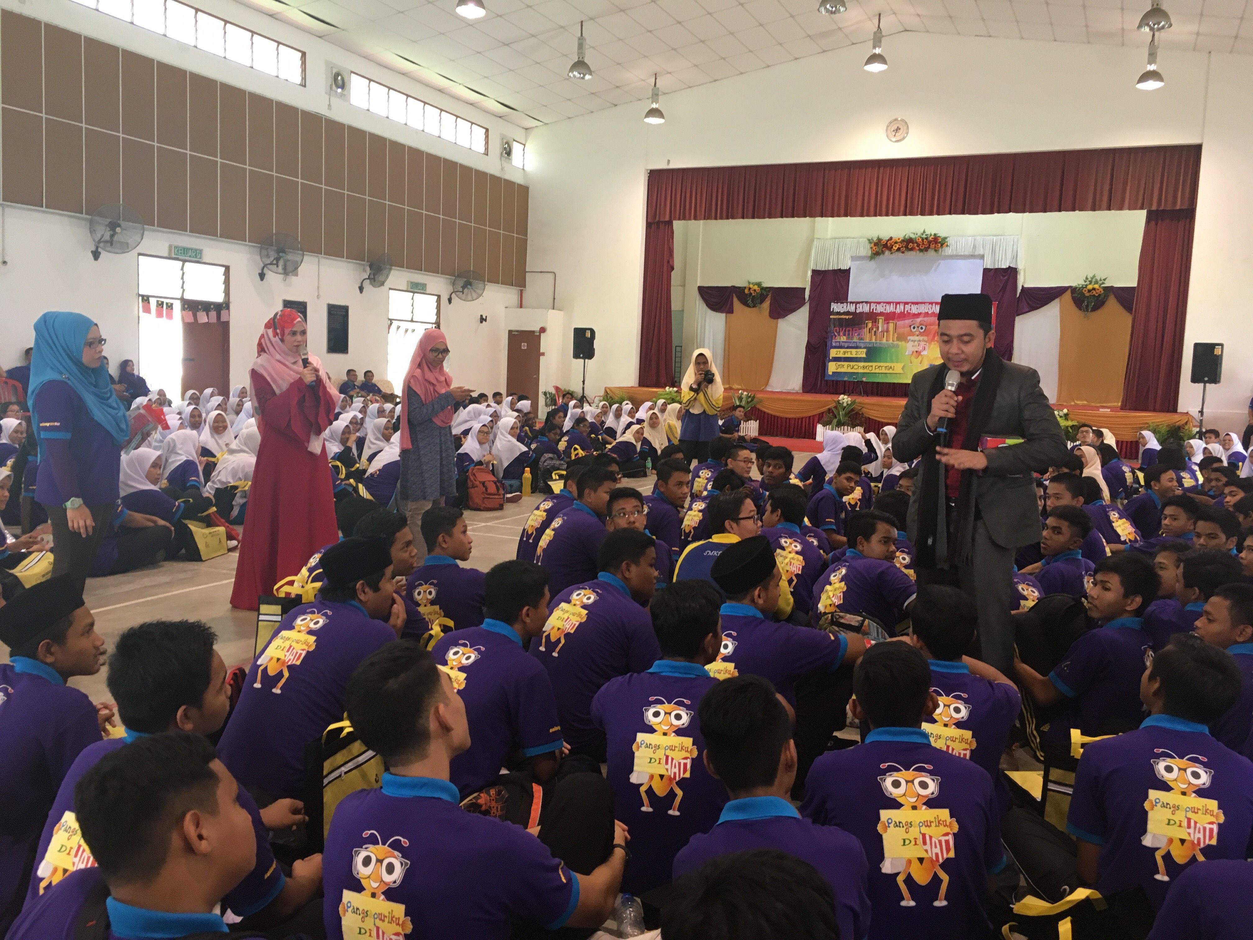 ஸ்கோரா (SKORA) இளையோரின் பொது வசதிகளை பேணிக் காக்கும்  உணர்வைத் தூண்டும்