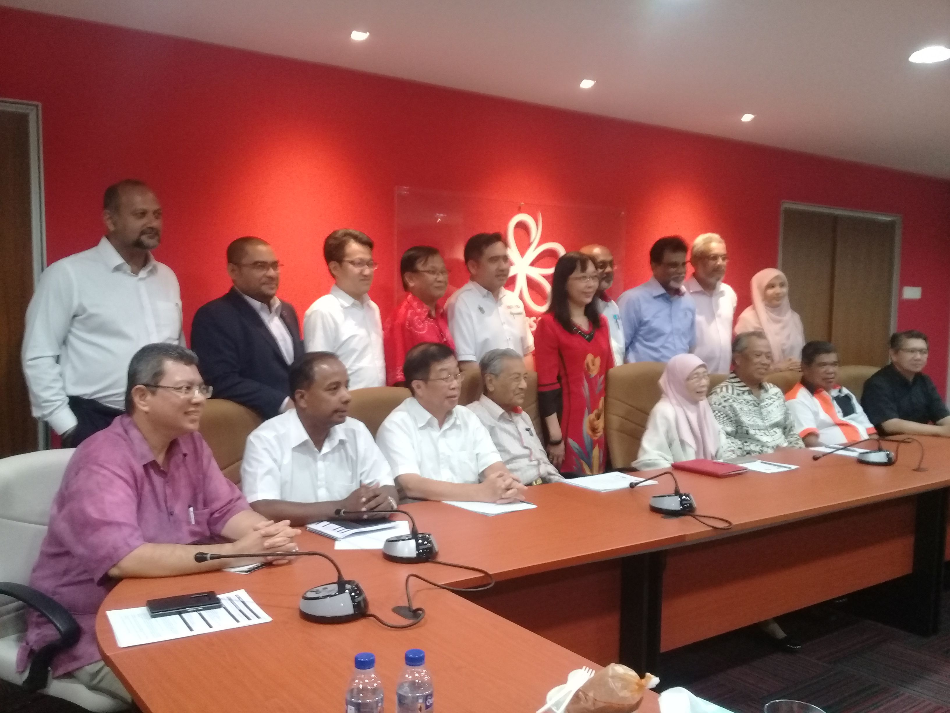 两周内提呈注册文件  希盟申请正式结盟