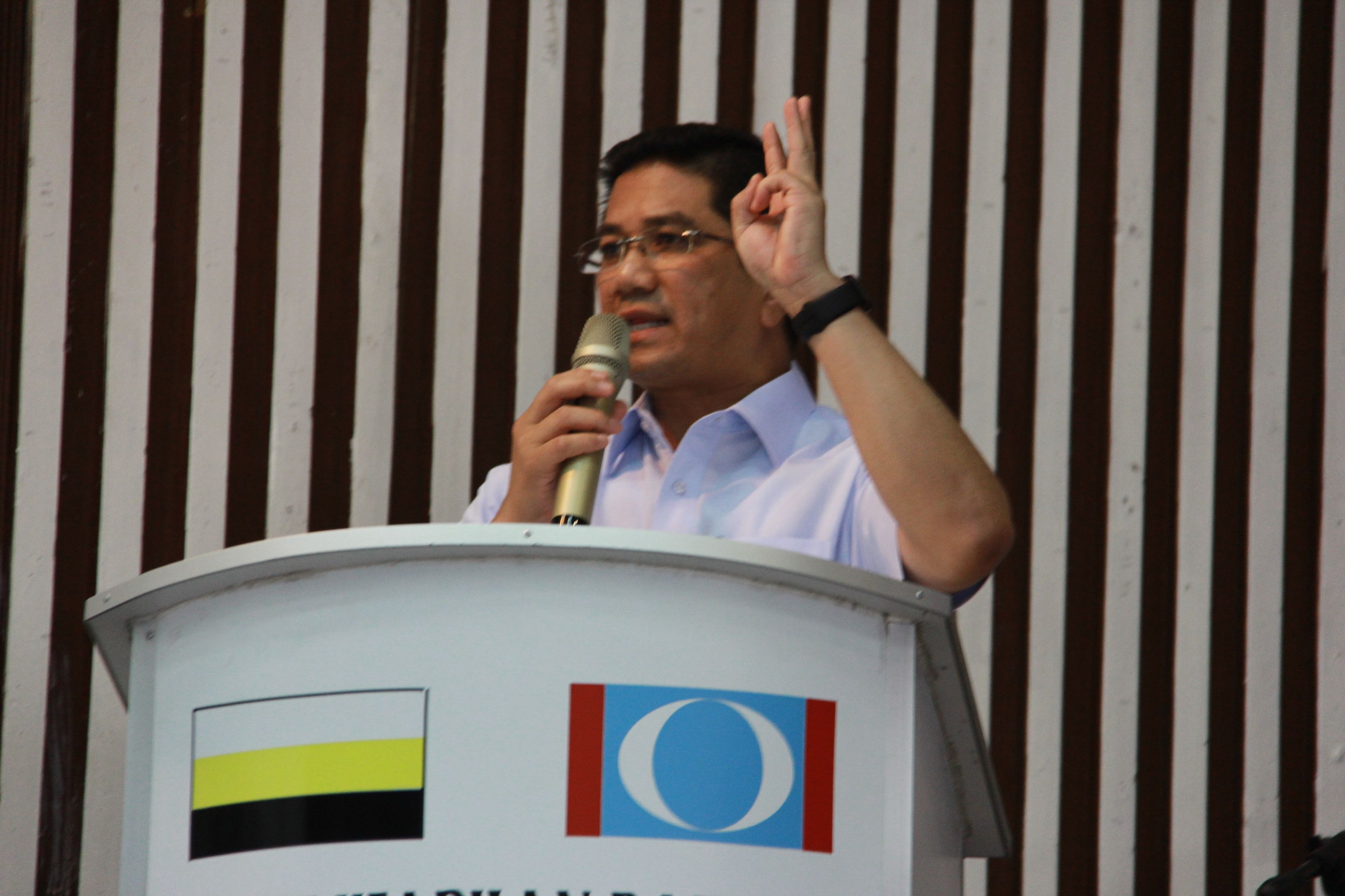 பேராக் மாநிலம் அஸ்மினின் தத்து மாநிலம்