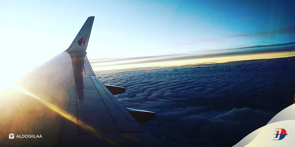 கெல்ஐஏ இரண்டாவது ஓடும் தளம் எம்எச்726 தரையிறங்கும் பொது ஏற்பட்ட சக்கர கோளாறு காரணமாக மூடப்பட்டது