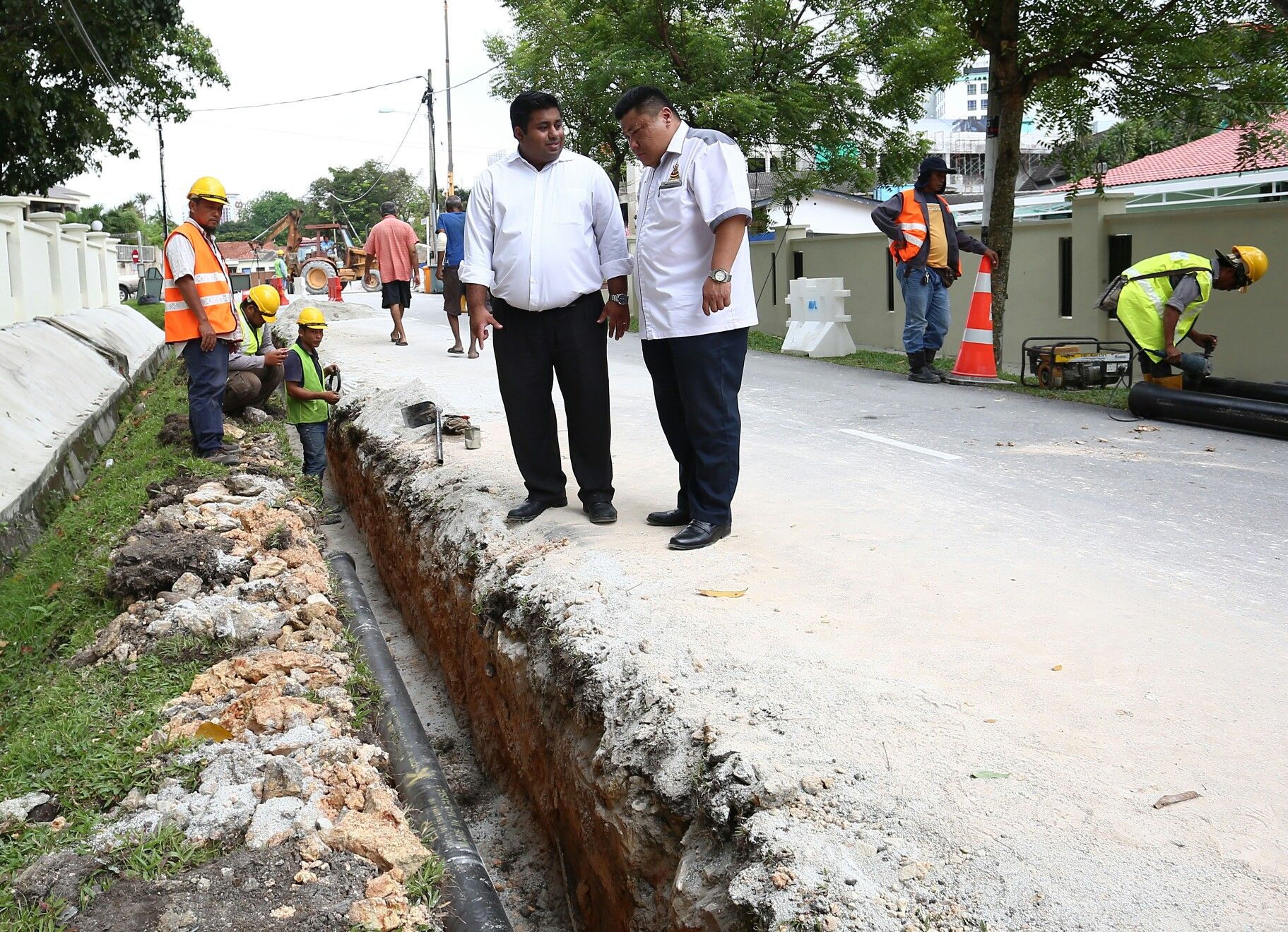 ஆயர் சிலாங்கூர், புக்கிட் காசிங் சட்டமன்ற பகுதியில் நீர் குழாய் மாற்றும் பணிகள் தீவிரப்படுத்தப் படுகிறது