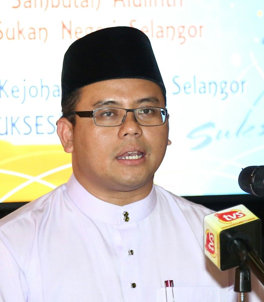 மாநில அரசாங்கம் தையல் இயந்திரங்கள் வழங்கியது