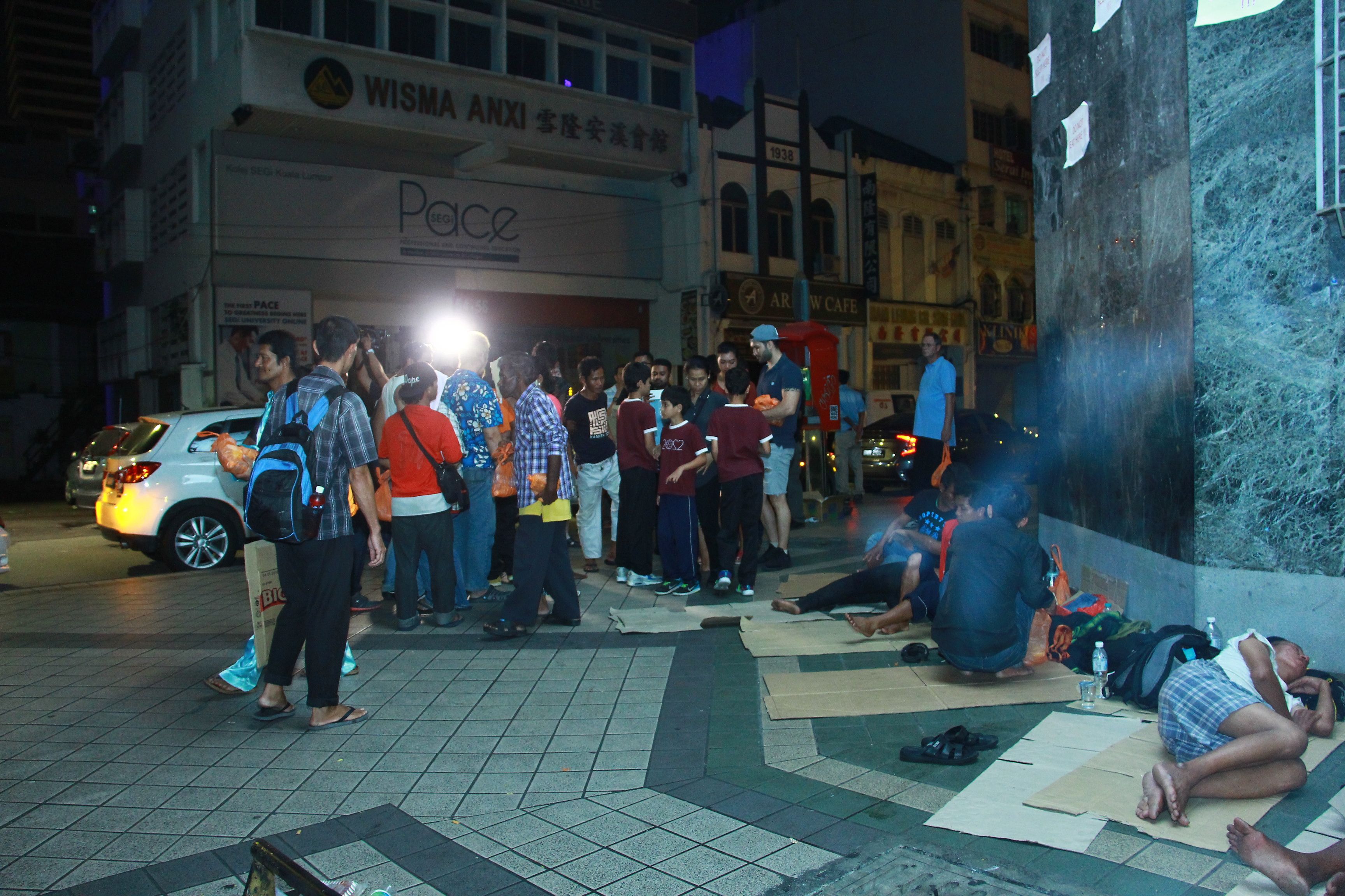 Perintah Kawalan Pergerakan, gelandangan ditempatkan di tempat khusus