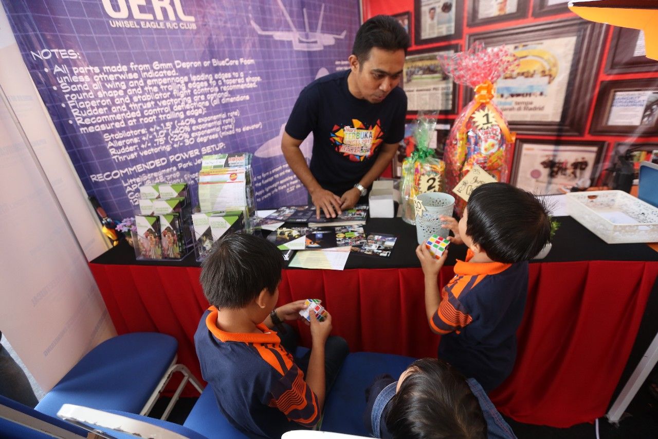 யுனிசெல்லின் திறந்த நாள் கோலாகலமாக நடந்தது