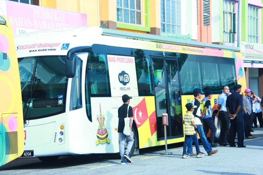 ஸ்மார்ட் பேருந்து: அந்நிய நாட்டவர்களுக்கு ரிம 1 கட்டணம் ஒரு பாகுபாட்டு நடவடிக்கை அல்ல