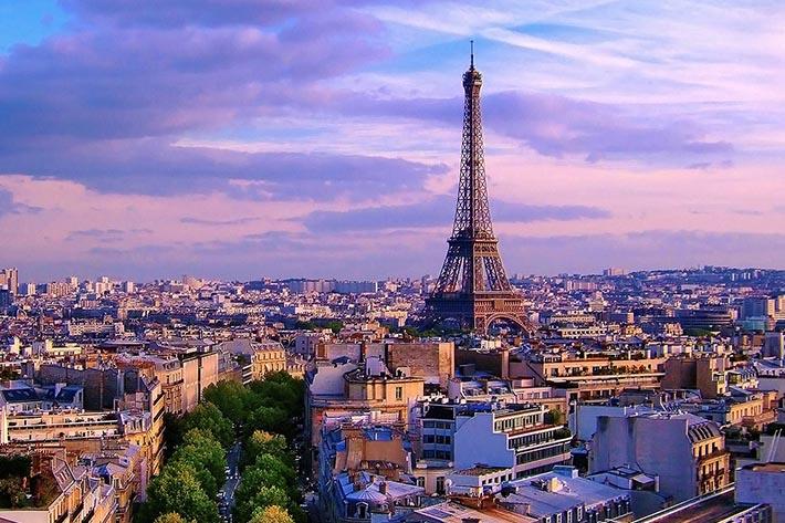 Paris timbang tawar pengangkutan awam percuma