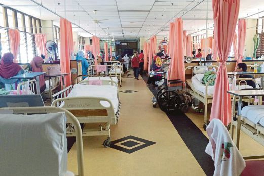 கோவிட்-19 : கிள்ளான் மருத்துவமனையில் கட்டில்களின் பயன்பாடு 80% குறைந்தது