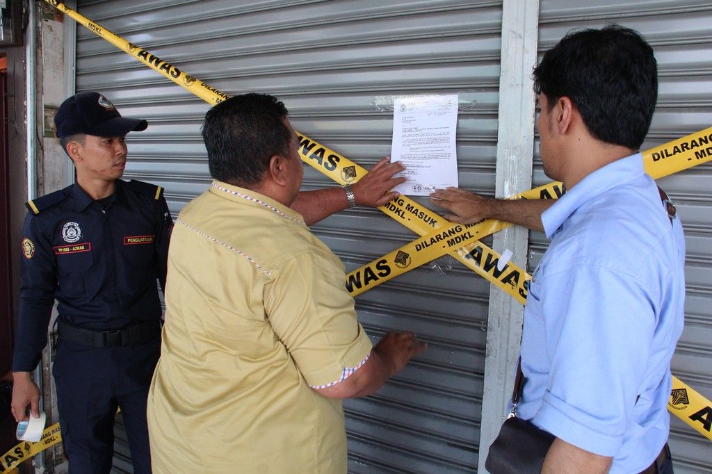 万津餐馆无牌营业  被令即时关闭