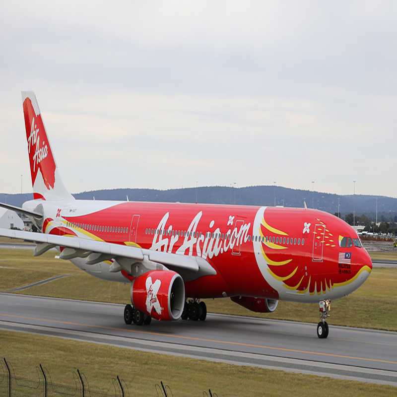 Warga New Zealand tegur skirt pendek pramugari AirAsia
