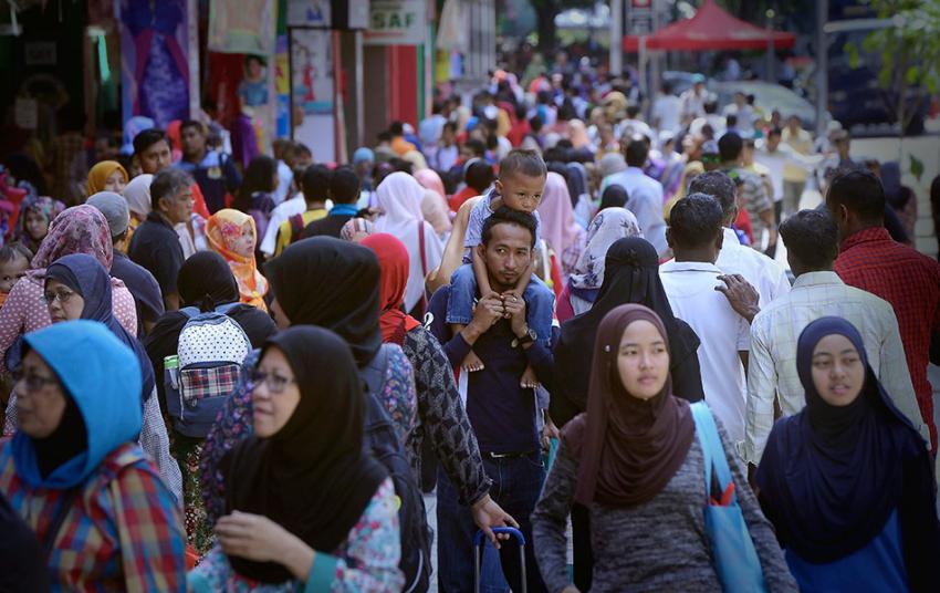 வேலையில்லா பட்டதாரிகள் : காரணம் பட்டதாரிகளா, பல்கலைக்கழகமா அல்லது முதலாளிகளா?