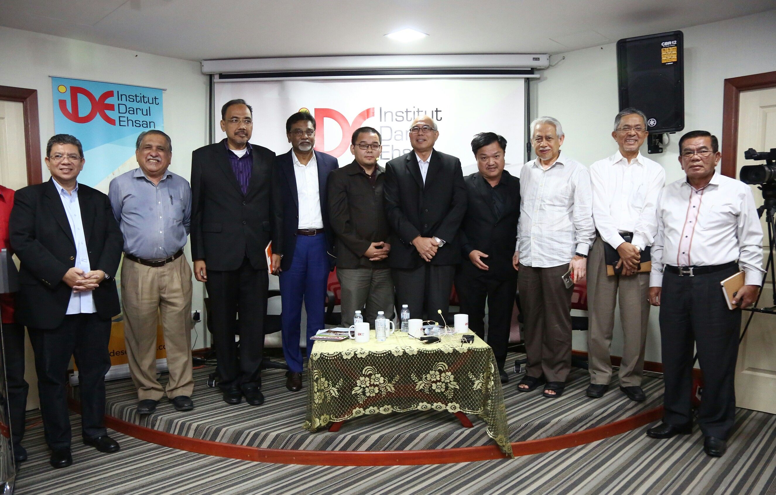 Bantah persempadanan semula selamatkan PAKATAN