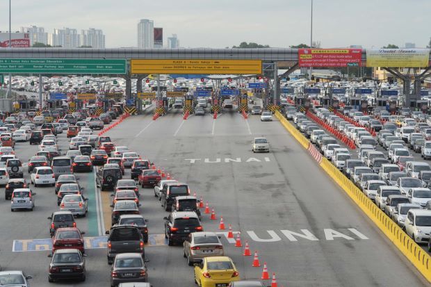 நாட்டின் முக்கிய நெடுஞ்சாலைகளில் வாகன எண்ணிக்கை அதிகரிப்பு