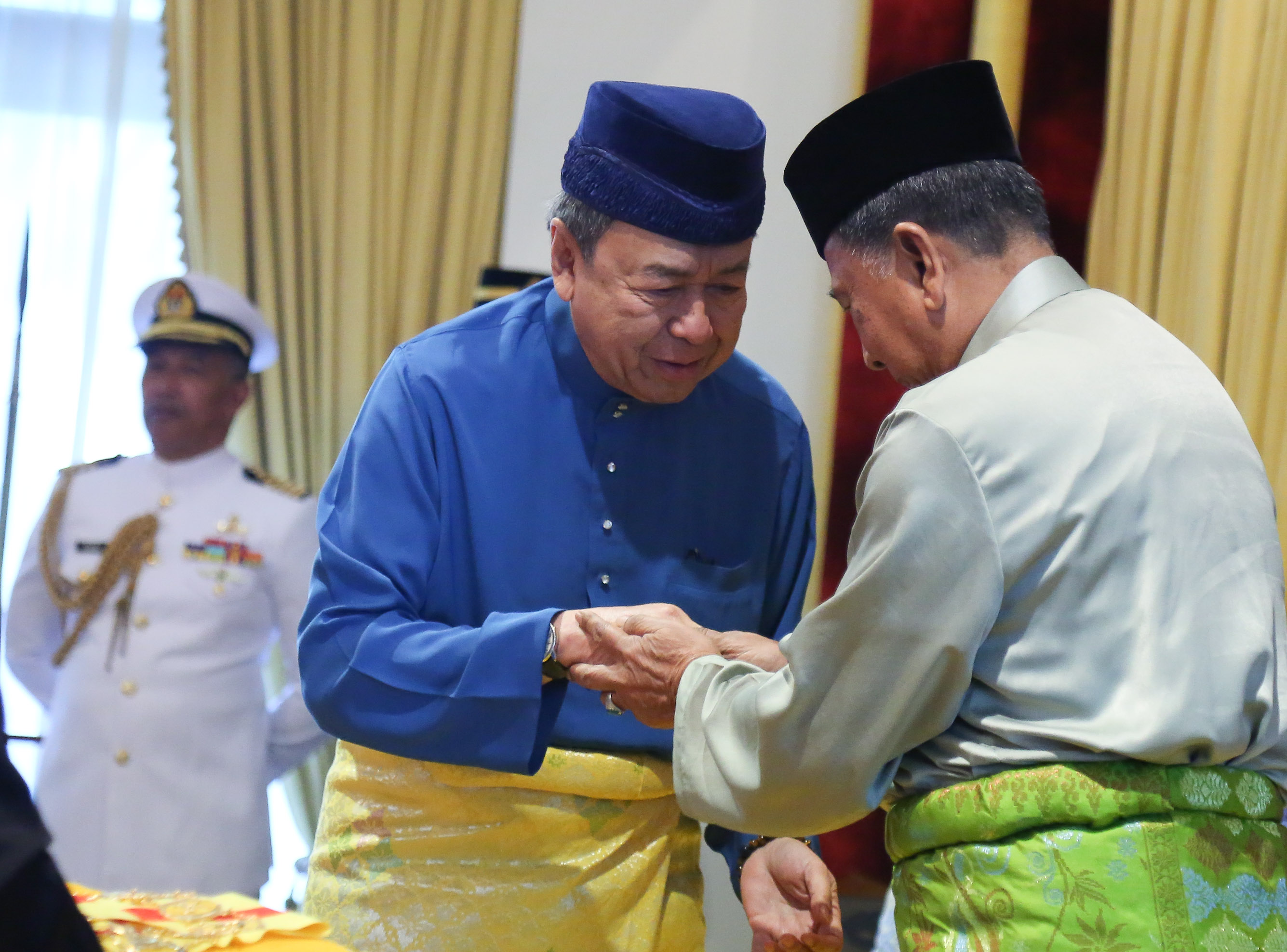 Sultan Kedah dikurnia Darjah Kerabat Selangor Yang Amat Dihormati