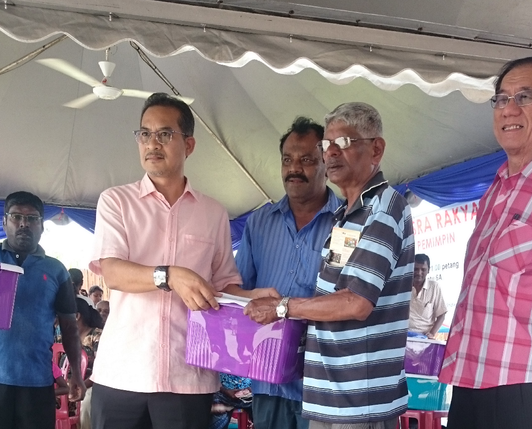 ஸ்ரீ மூடா சட்ட மன்ற உறுப்பினர் இந்திய சமுதாயத்துடன் களம் இறங்கினார்