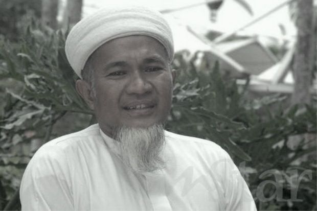 Azmil Mustapha meninggal dunia