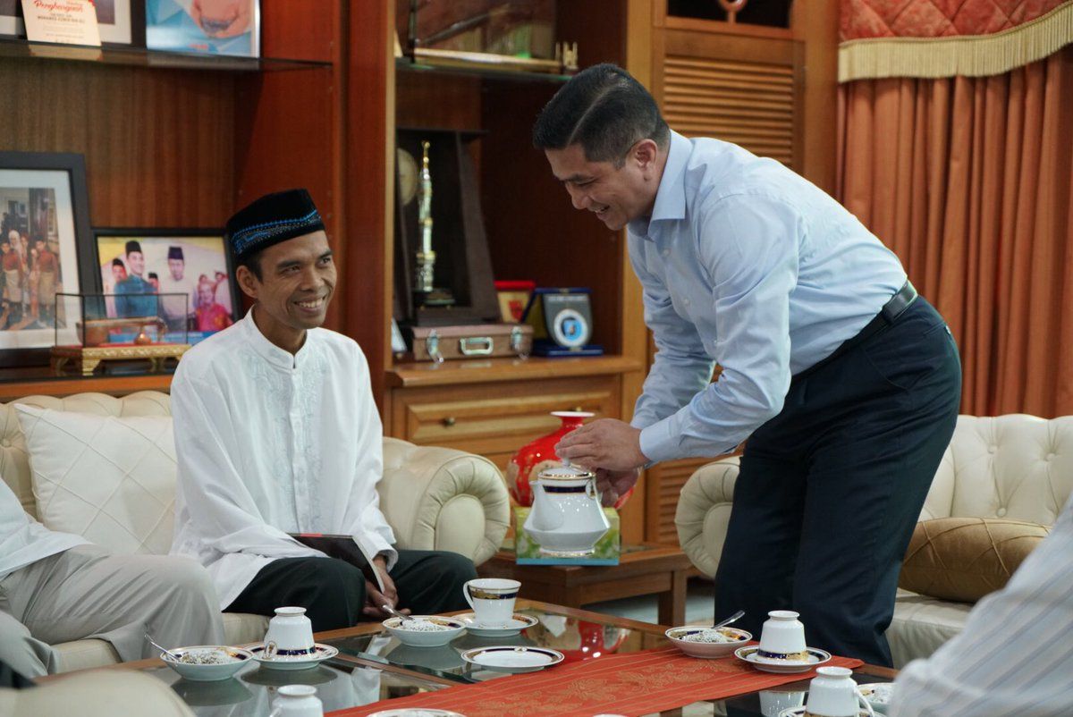 MB terima kunjungan Ustaz Abdul Somad