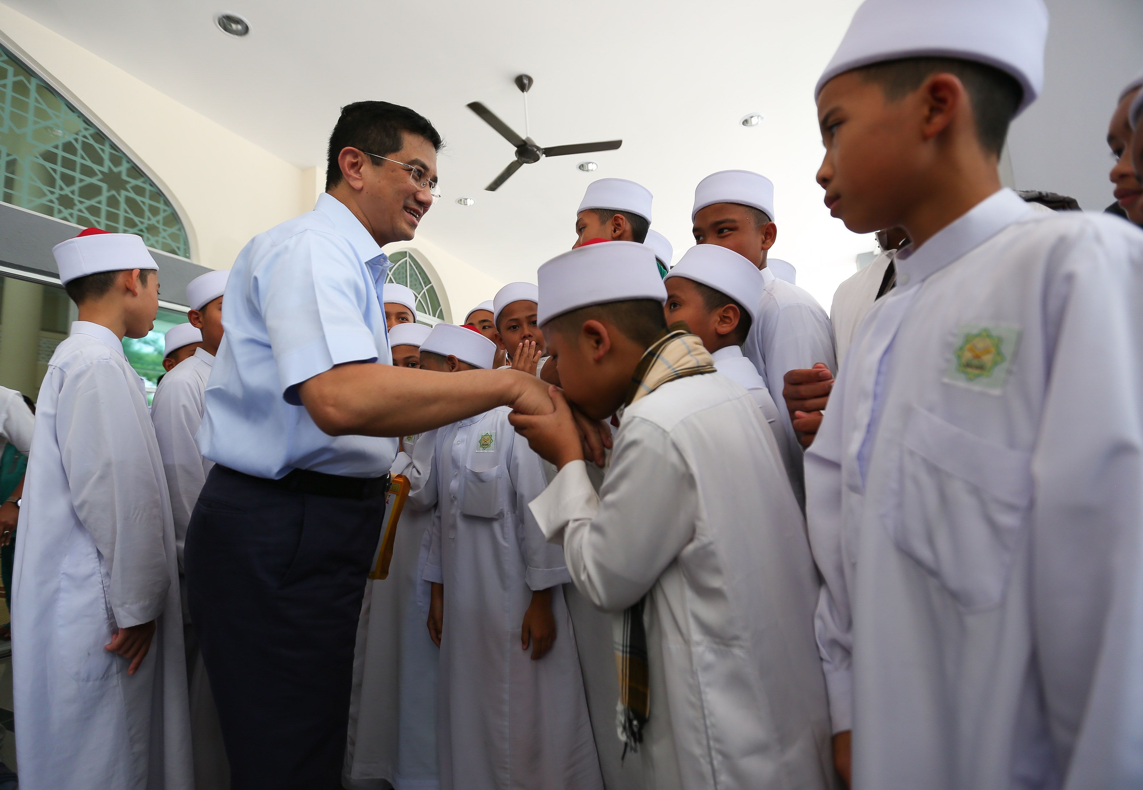 Azmin sedia bertanding di mana sahaja