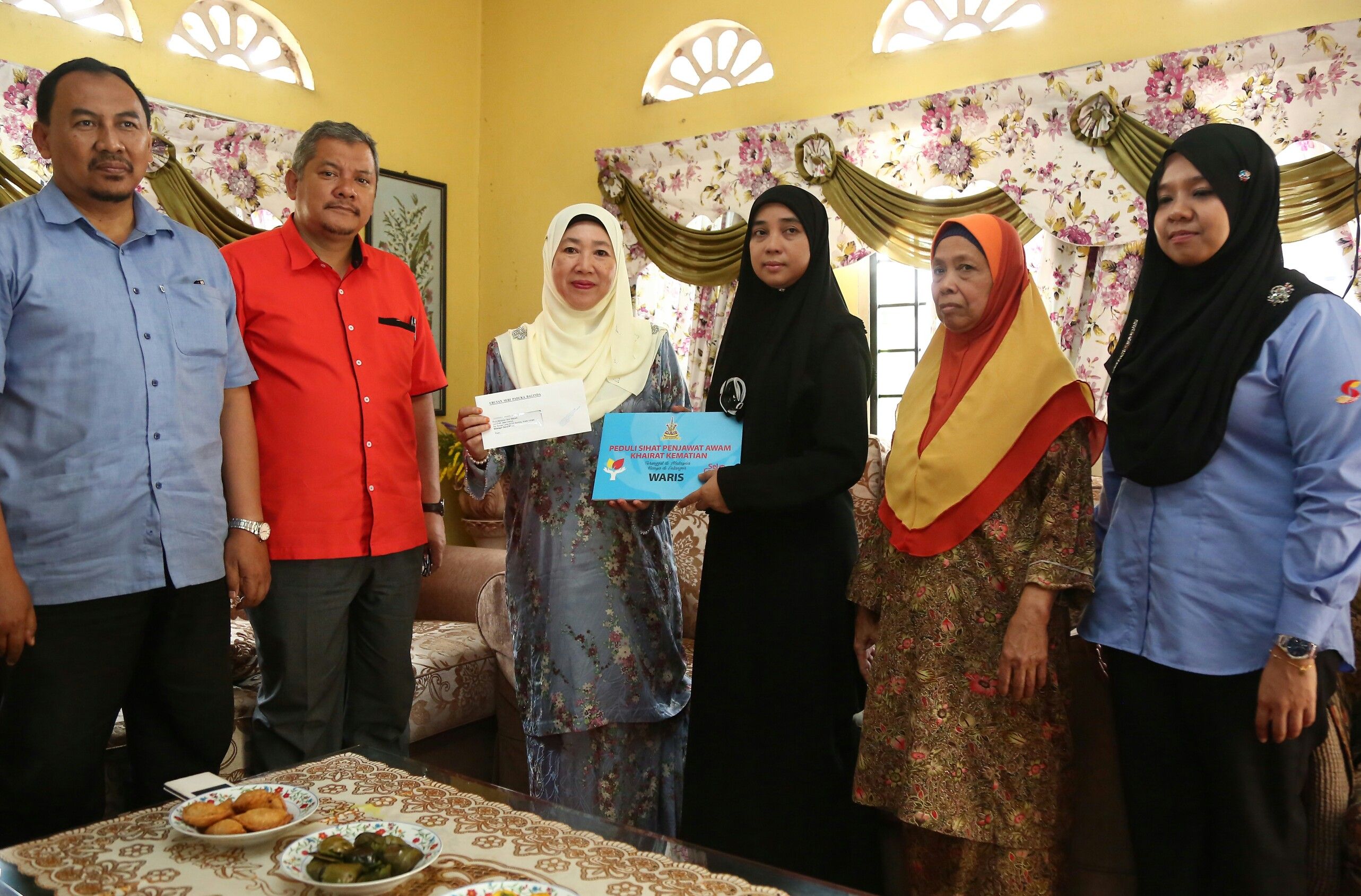 Exco serah skim Peduli Sihat Penjawat Awam