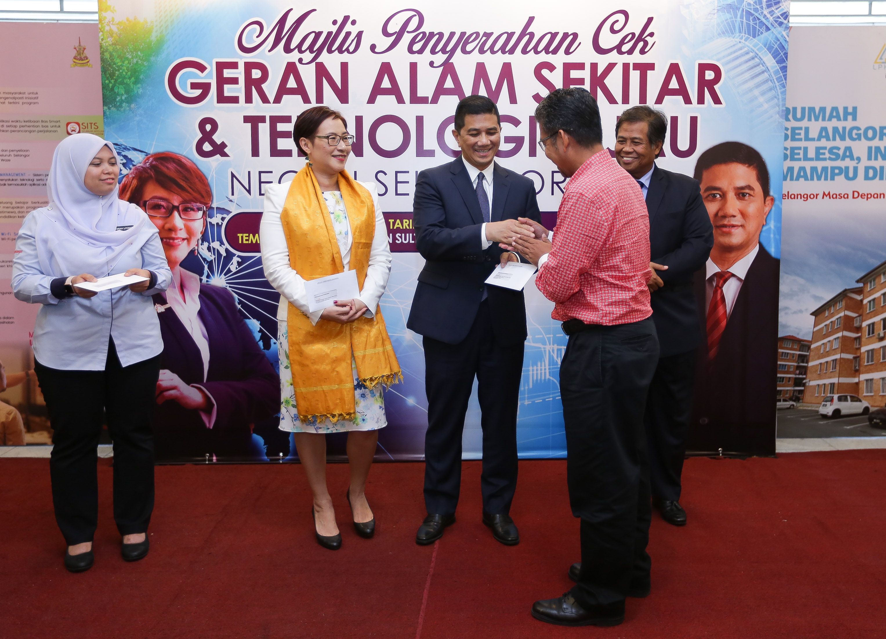 நிலையான அரசியல் தன்மையும் முதலீட்டாளர்களுடான நெருக்கமும் மாநிலத்தின் முதலீட்டை அதிகரிக்கிறது