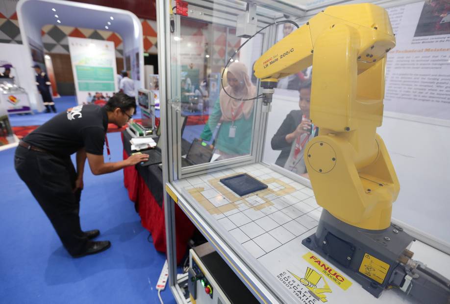 SHRDC platform generasi muda terlibat bidang teknologi tinggi