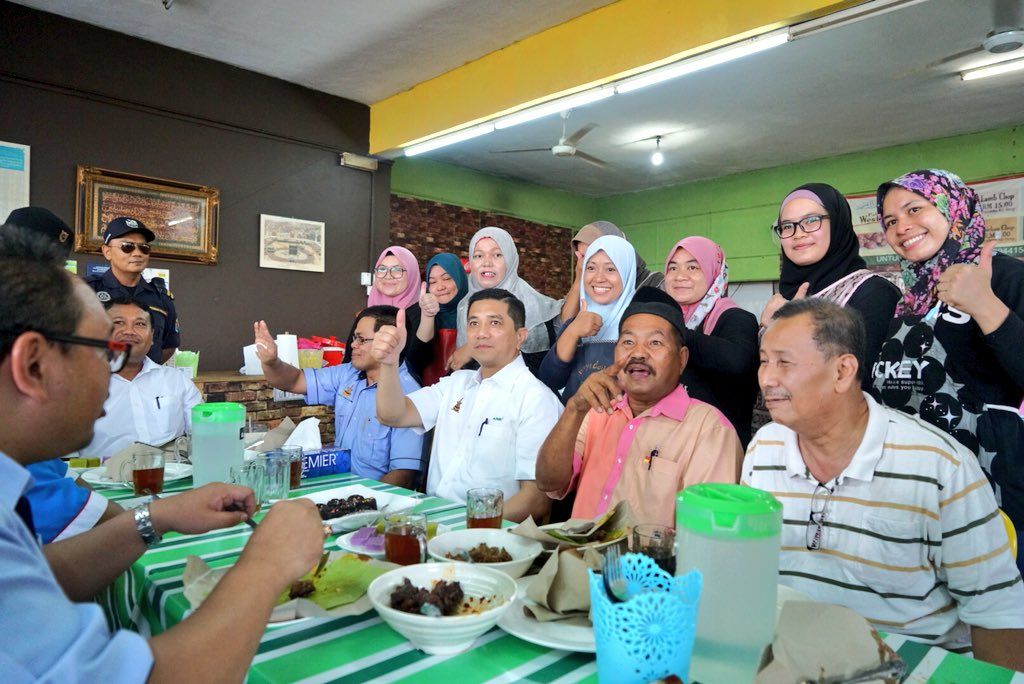 MB sarapan pagi dengan penduduk Kampung Sungai Buaya