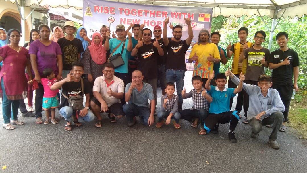 Sukarelawan tampil hulur bantuan mangsa kebakaran