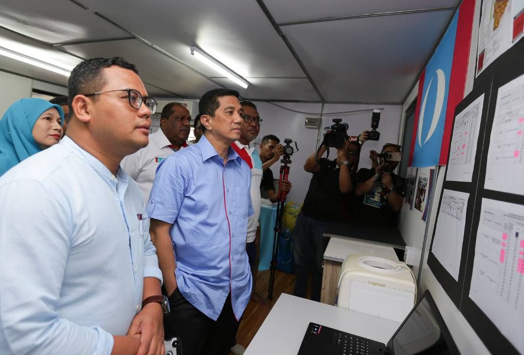 Pilih 'ori', buang 'copy' - Amirudin