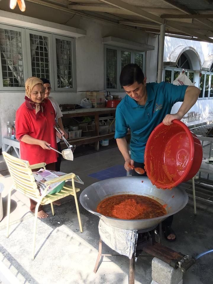 'Meh sini Chef Min ajar masak rendang'